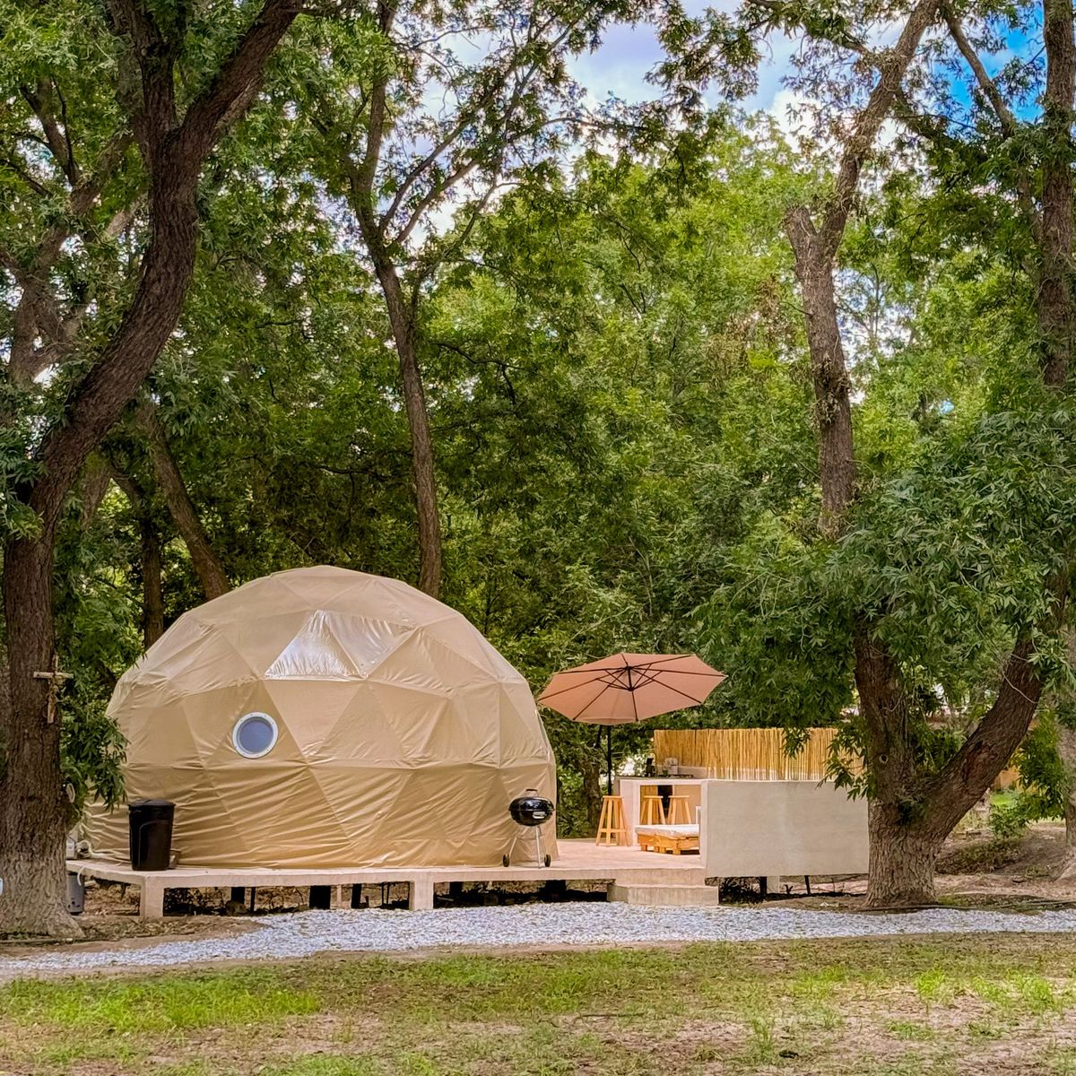 Glamping en parras en nogaleras