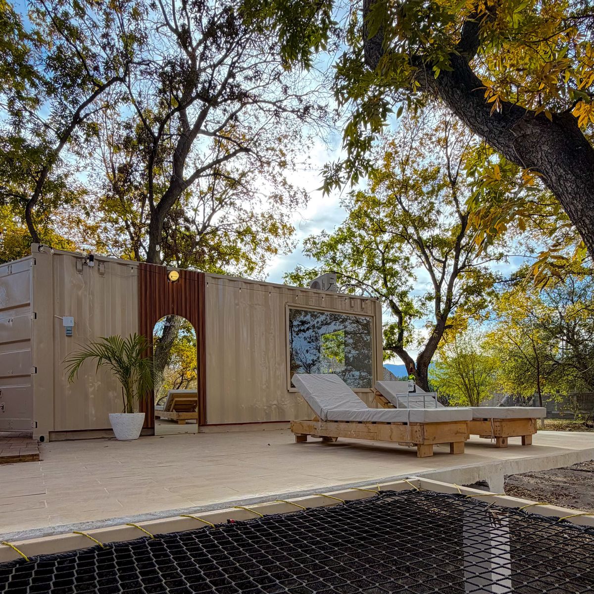 GLAMPING CONTENEDOR "JAPANDI"